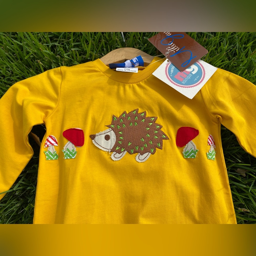*NWT* Millie Jay, Hedgehog and mushroom appliqué